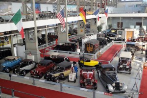 expozitie masini la Autoworld Bruxelles