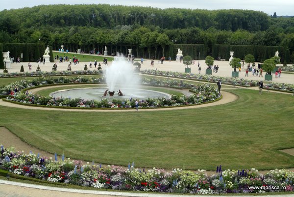 Franta_Gradini_la_palatul_Versailles