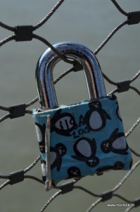 Mii de lacatele pe Makartsteg  - podul cu lacate din Salzburg (Austria)