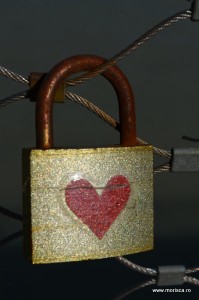 Mii de lacatele pe Makartsteg  - podul cu lacate din Salzburg (Austria)